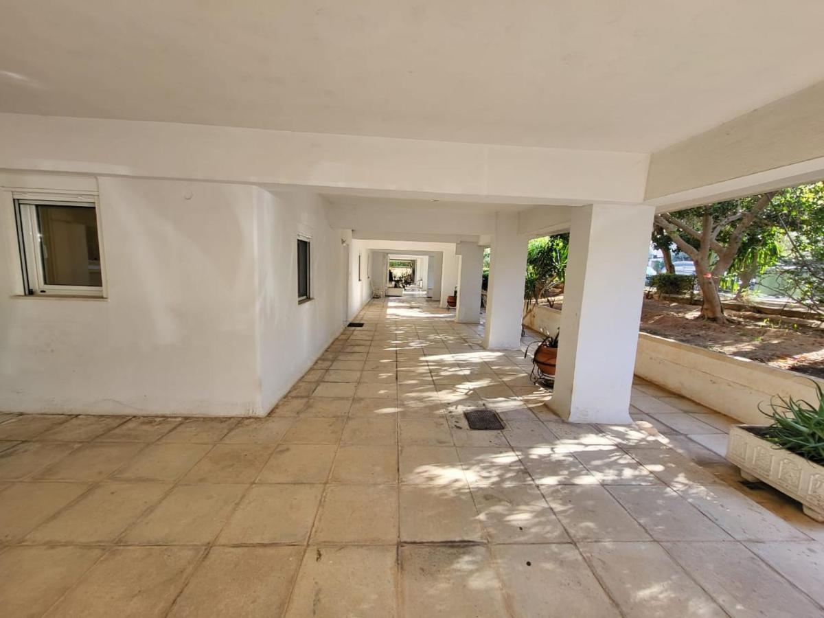 Apartment Near The Center Of Glyfada Афины Экстерьер фото